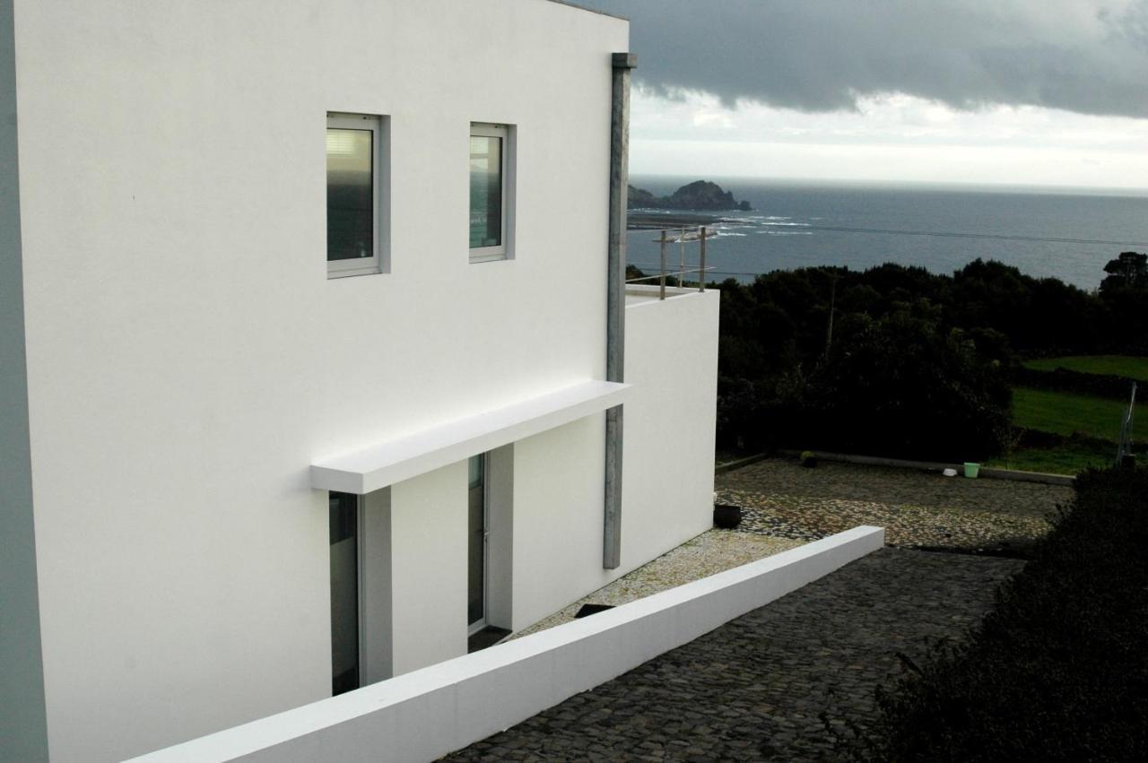 Casa Da Ribeira Bed & Breakfast Lajes do Pico Exterior photo